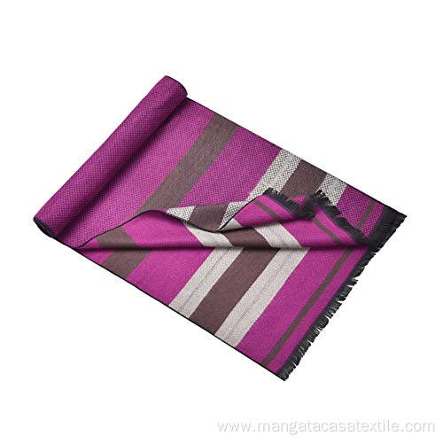 Natural, comfortable and beautiful men's scarf